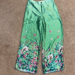 Women’s dress pants